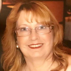 Meet your Posher, Janet